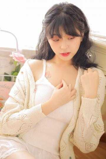 觉醒逆天武魂，退婚男主赖上我了